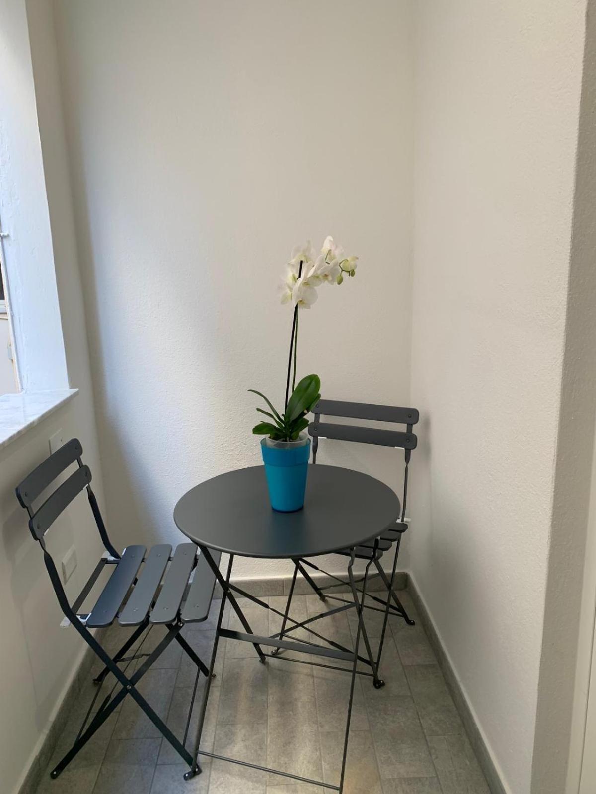 Suitesgaribaldi Cagliari Exteriör bild