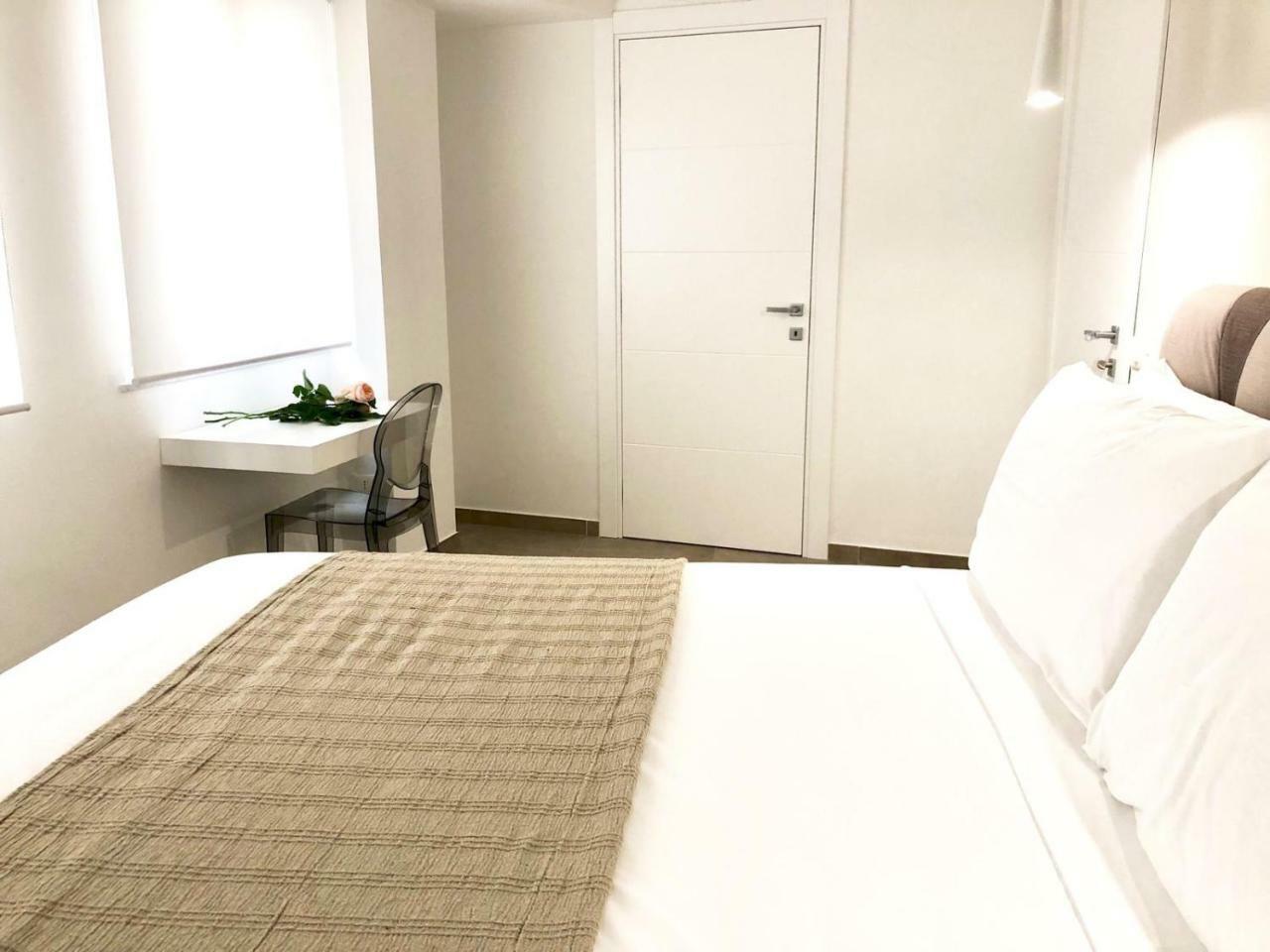Suitesgaribaldi Cagliari Exteriör bild
