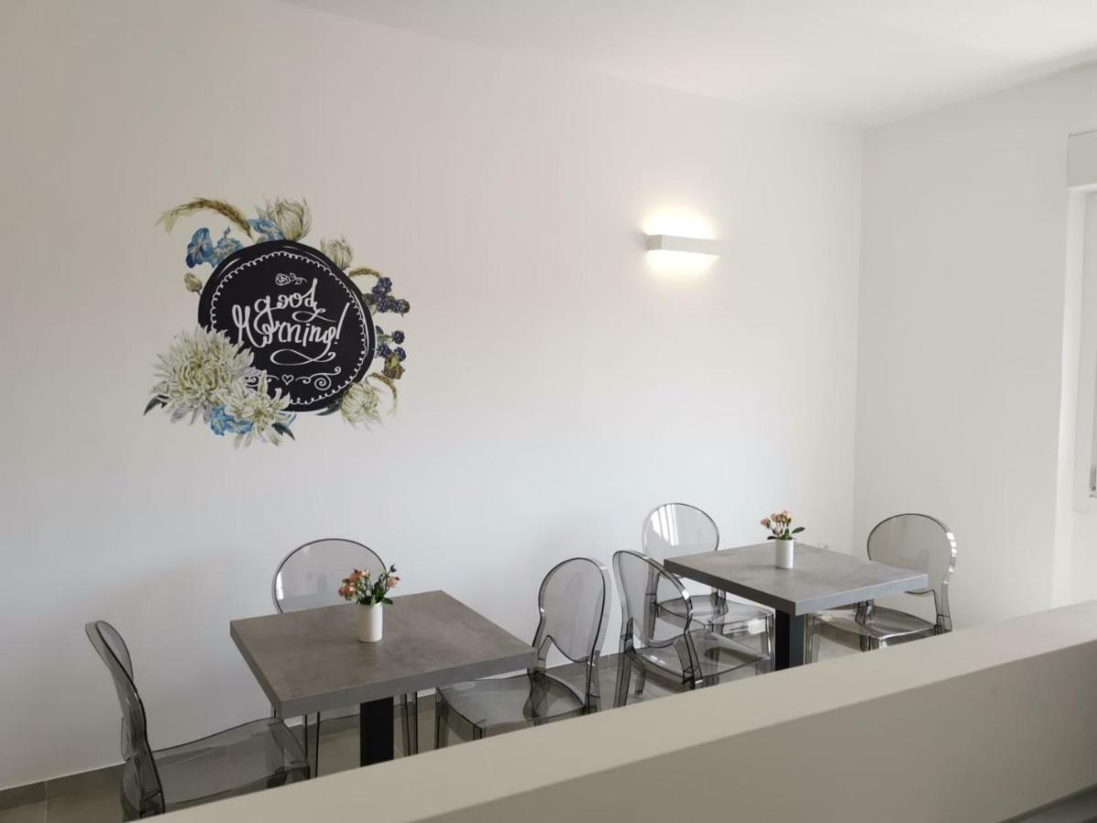 Suitesgaribaldi Cagliari Exteriör bild
