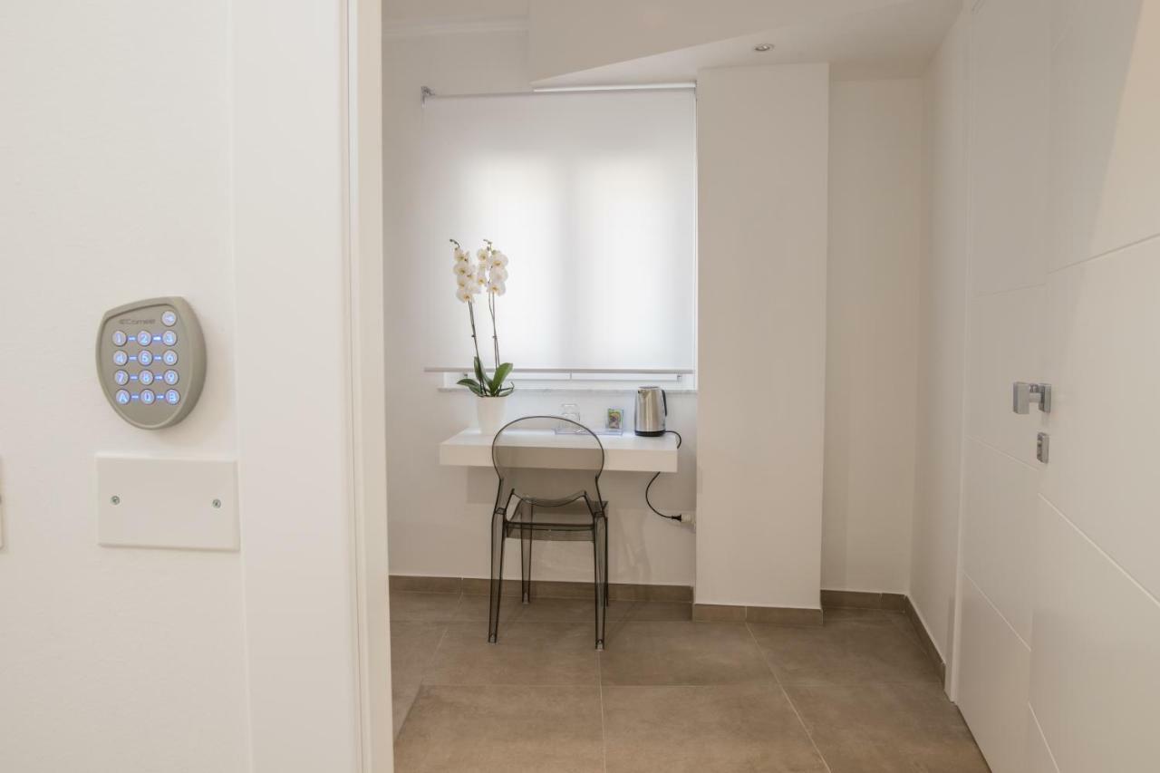 Suitesgaribaldi Cagliari Exteriör bild