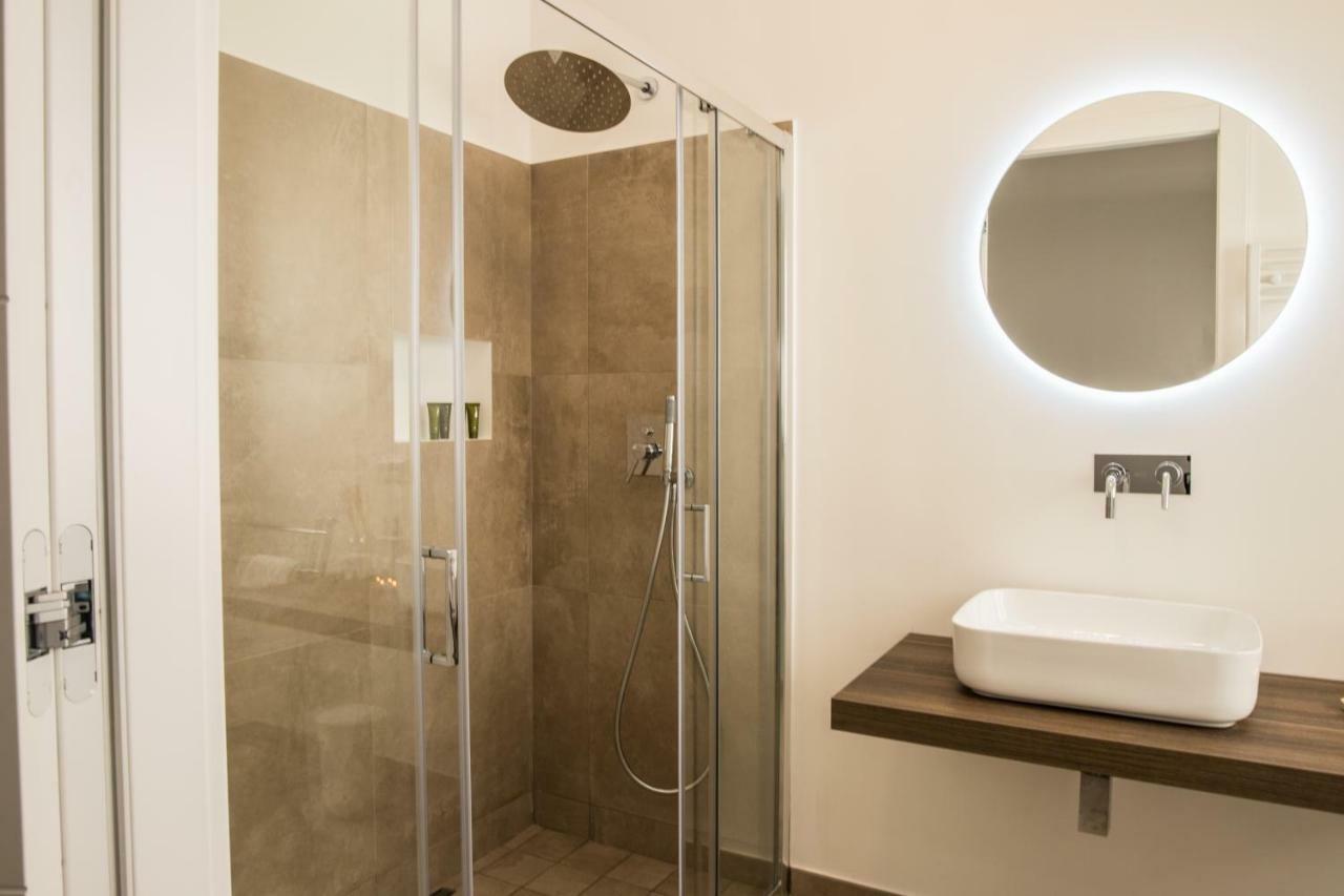 Suitesgaribaldi Cagliari Exteriör bild