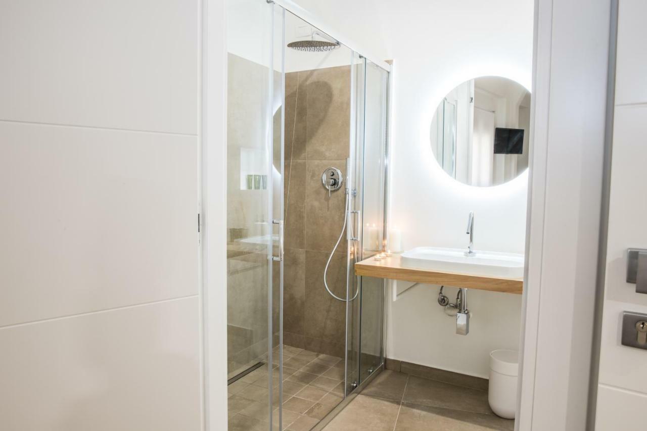 Suitesgaribaldi Cagliari Exteriör bild